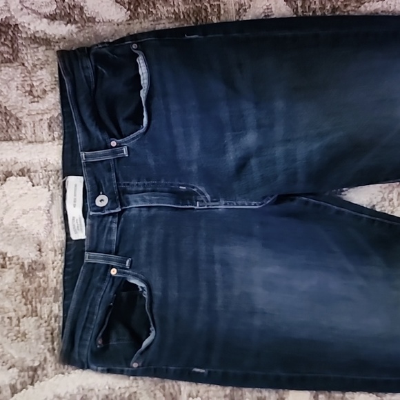 Signature Levi Mid Rise Boyfriend Stretch Jeans Size 14 - Picture 2 of 5